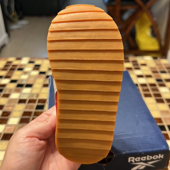 Infant Reebok Royal - Picture 2 of 3